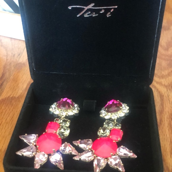 Thai designer earring - Picture 1 of 4